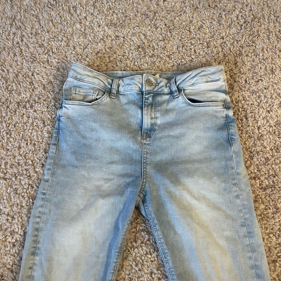 Topshop Light Wash Jeans - Picture 3 of 6